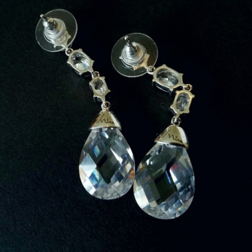 HOST PICK 💕Nina Kaytee Silver/CZ Earring💕 - Picture 2 of 4